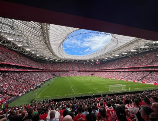 Imagen panorámica del estadio.