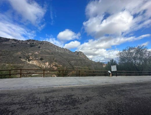 Imagen de la zona de aparcamiento.