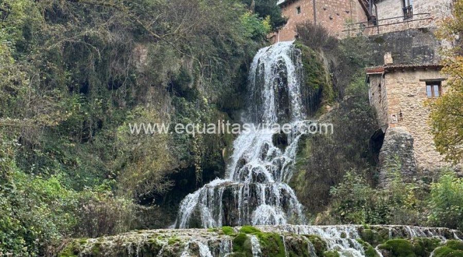 Cascada de Orbaneja del Castillo