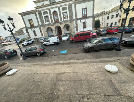 Imagen de aparcamiento reservado para PMR.