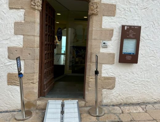 Imagen de acceso al museo.