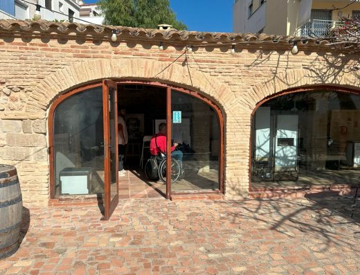 Imagen de acceso al centro.