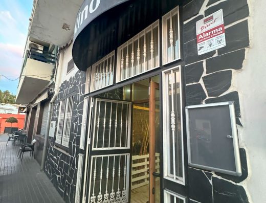 Imagen de la entrada del bar.