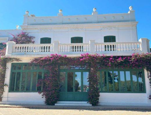 Imagen de entrada a la Masía.