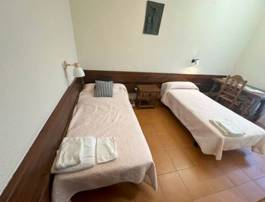 Imagen de habitación doble con dos camas individuales