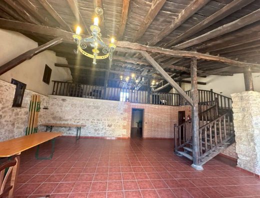 Imagen interior de la planta baja del bodegón
