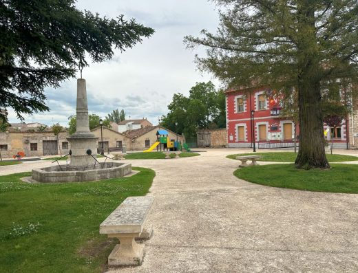 Imagen de la plaza del ayuntamiento.
