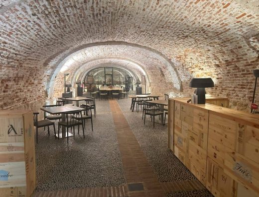 Imagen de interior de zona de restauración