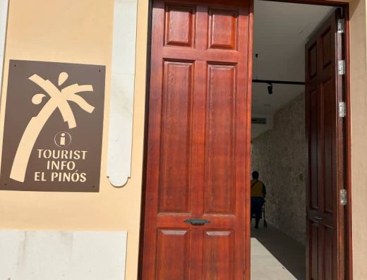 Imagen de puerta principal