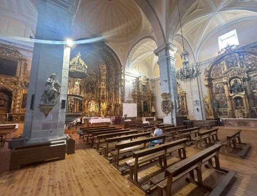 Imagen del interior de la iglesia.