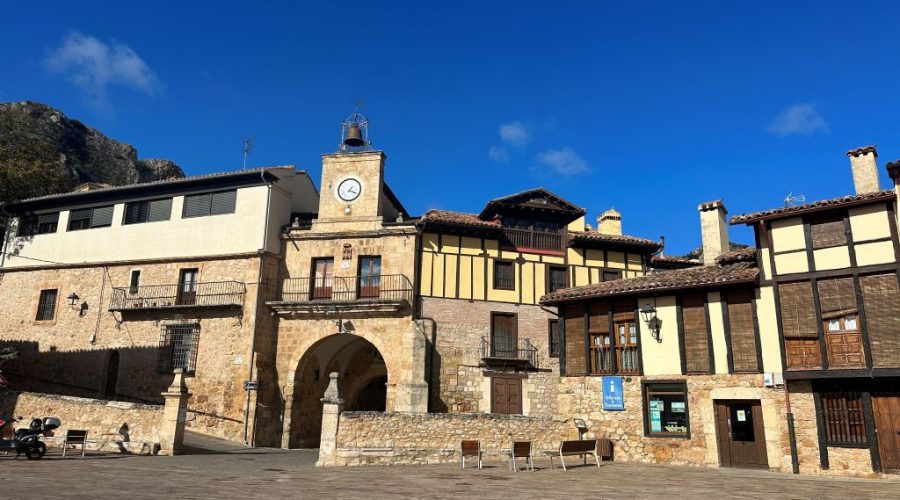 Poza de la Sal reconocido como uno de los Pueblos Más Bonitos de España