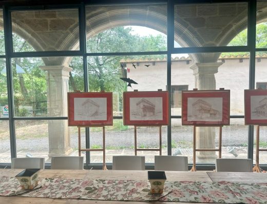 Imagen de cuadros con bocetos de la torre.
