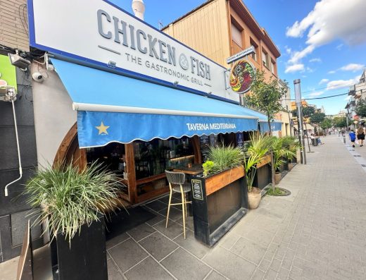 Imagen de la entrada del bar.