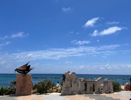 Imagen de las letronas de "Altea".